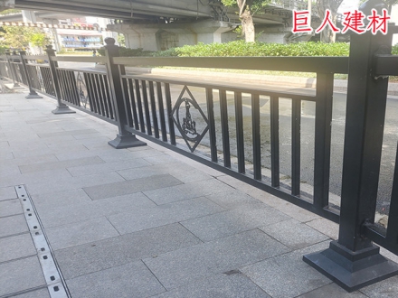 焊接道路護欄